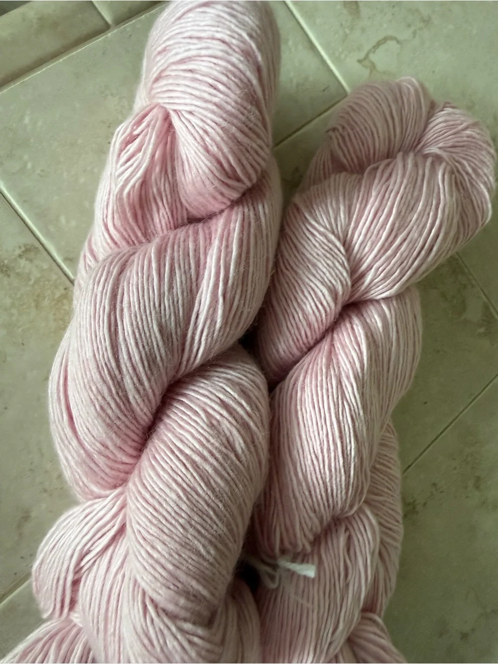 Superwash Merino Fingering Scarf Yarn - Petal Pink